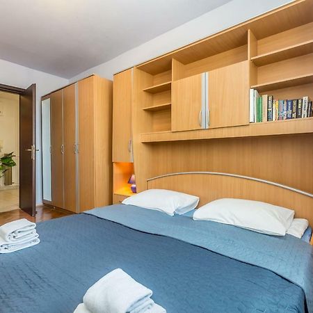 Apartment Lucky 1 リエカ エクステリア 写真