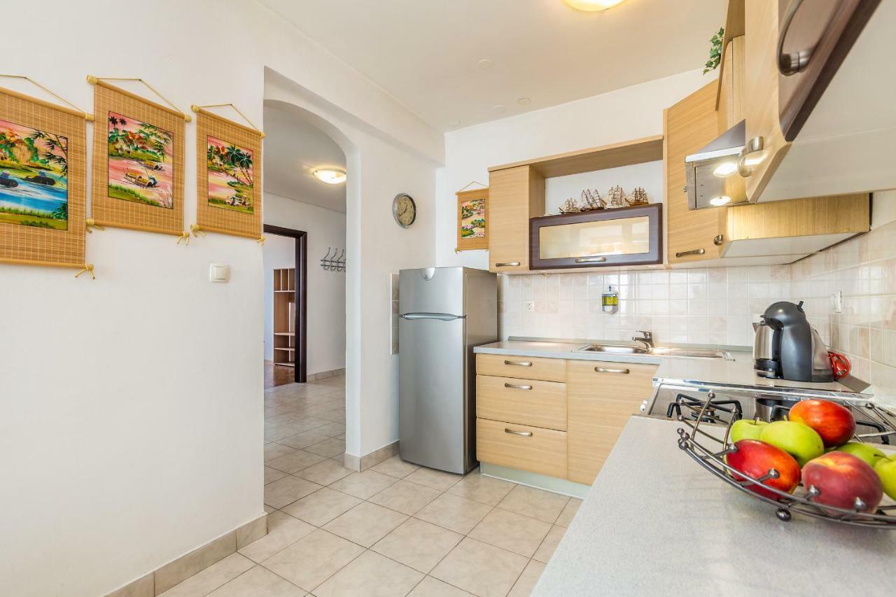 Apartment Lucky 1 リエカ エクステリア 写真